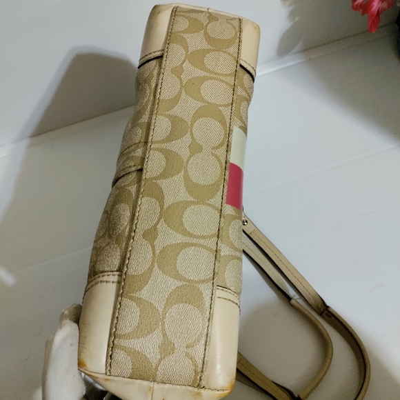 Coach Chelsea Heritage Pink and Tan . F14477 tote bag. - Picture 9 of 15